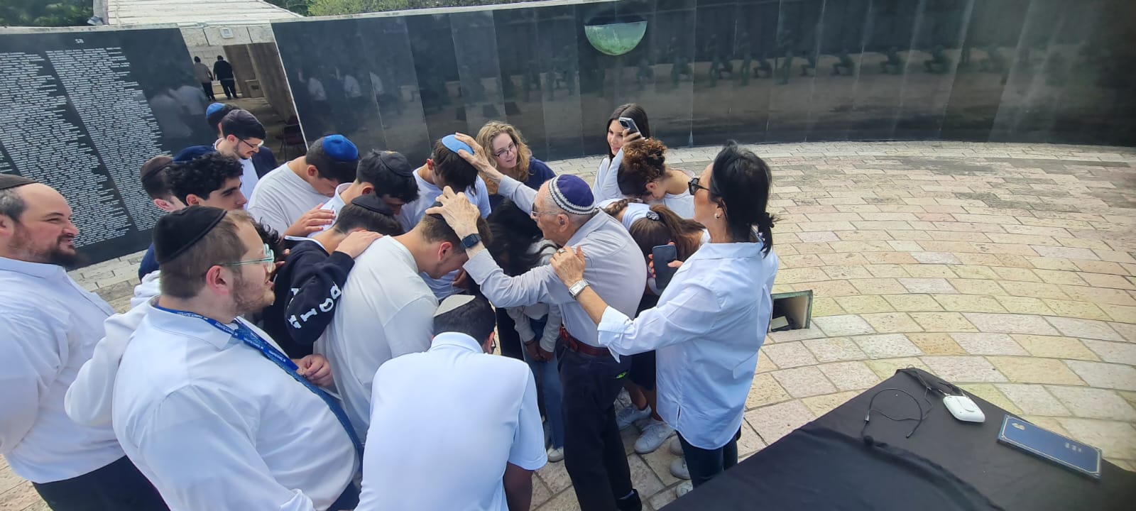 High School Students Honor Yom HaShoah at the Holocaust Memorial